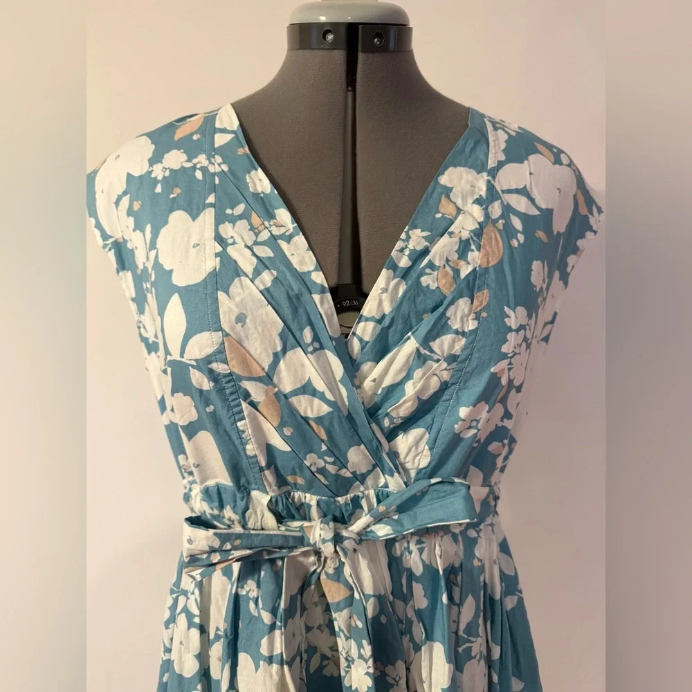 Floral Midi Dress in Teal and White - Picture 3 of 6
